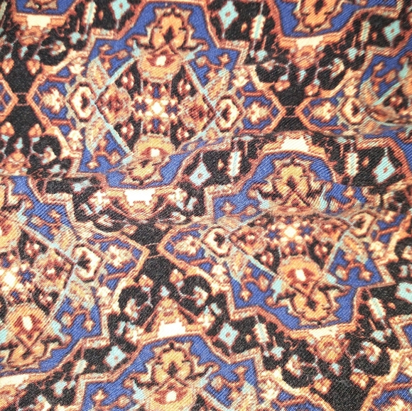 Forever 21 printer joggers - Picture 8 of 8